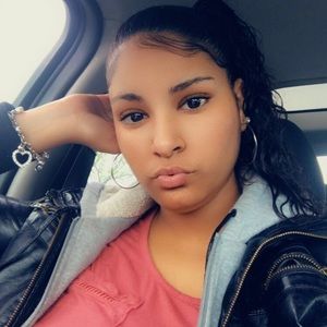 Meet your Posher, Thaija